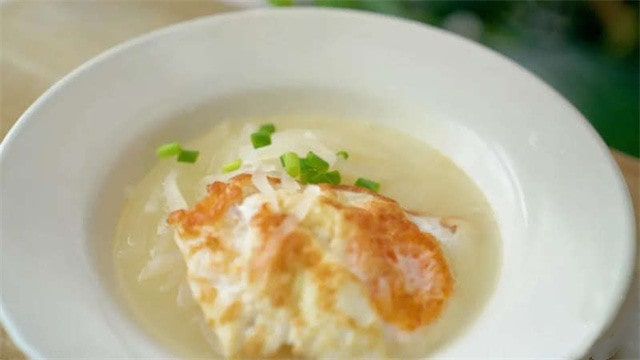 煎蛋萝卜汤的做法 2岁宝宝食谱
