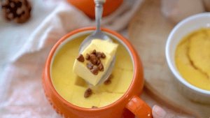 核桃碎碎牛奶蒸蛋的做法