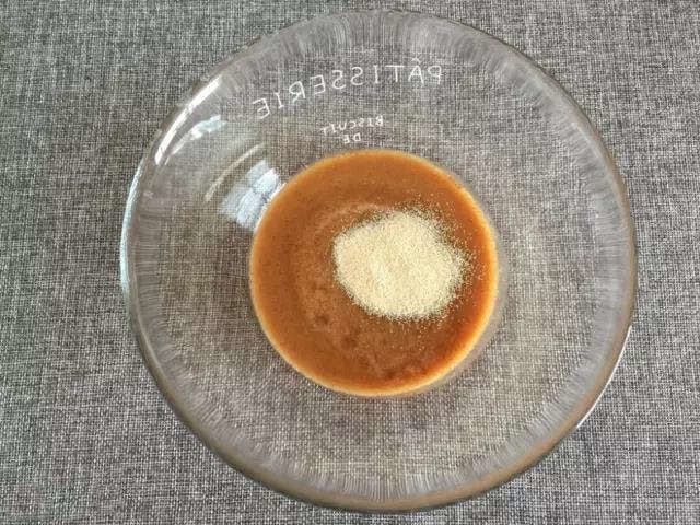 枣泥发糕的做法