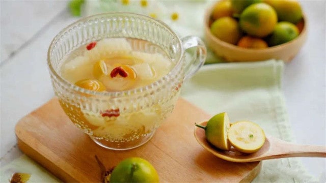 金桔冰糖雪梨水的做法