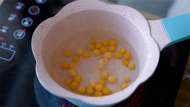 南瓜糯米丸子羹的做法