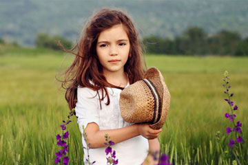 女孩名字三点水洋气有内涵的