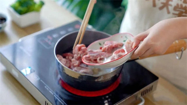 茄汁焖排骨的做法