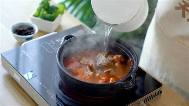 茄汁焖排骨的做法