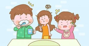 婴儿刷牙什么时候开始用牙膏？