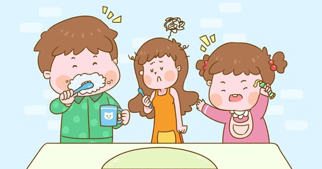 婴儿刷牙什么时候开始用牙膏？