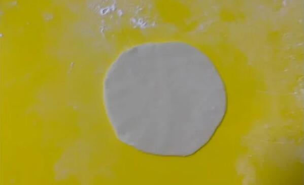 大个韭菜馅饺子