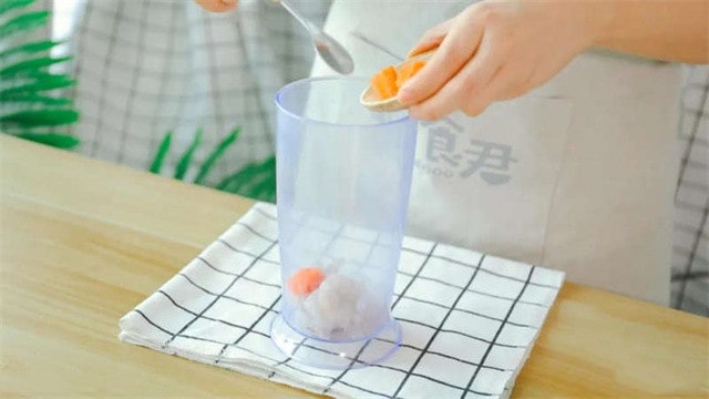 鲜蔬虾肉豆腐米饼的做法