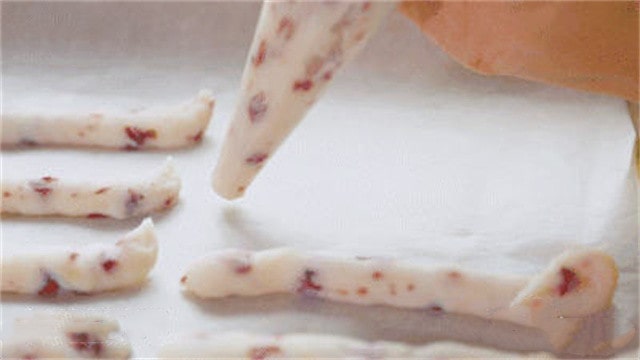 蔓越莓山药条的做法