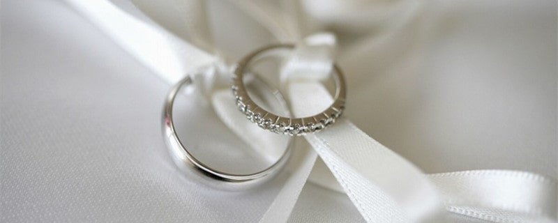 怀孕后就不能戴戒指手镯了，是真的吗？