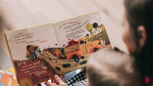 为什么小孩说话晚的原因