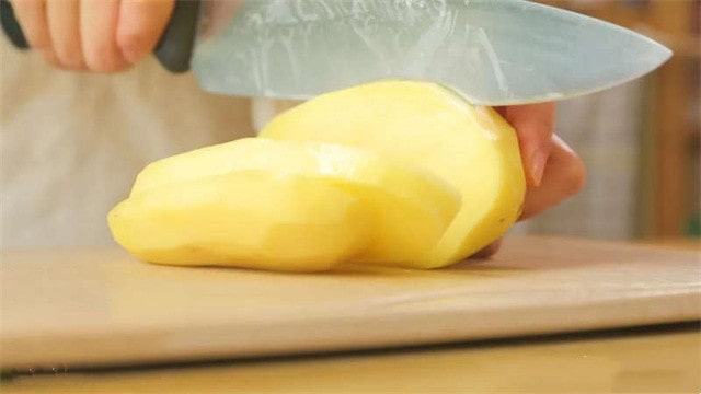 空气炸锅自制宝宝薯条的做法