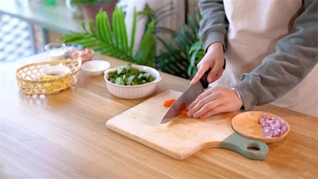 奶香菠菜意面的做法