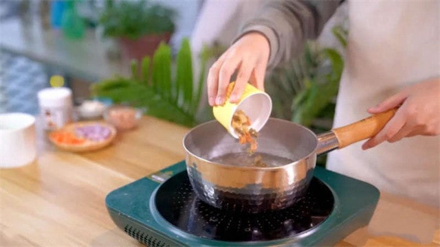 奶香菠菜意面的做法