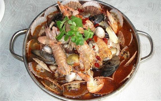 菠萝和鸡蛋可以一起吃吗