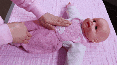 新生儿肠胀气的症状和缓解办法