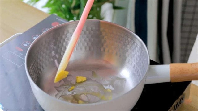 蒜香黄油口蘑的做法