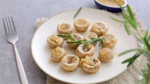 蒜香黄油口蘑的做法