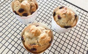 香蕉蔓越莓麦芬蛋糕的做法