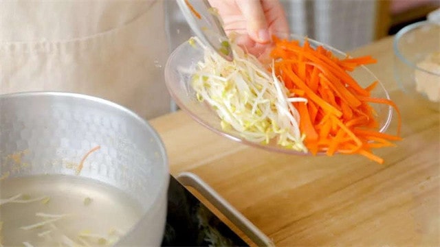 鸡丝凉面的做法