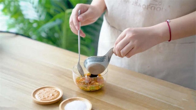 鸡丝凉面的做法