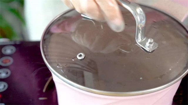 菇菌炖海参的做法