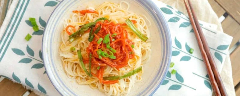 宝宝吃葱油拌面的做法