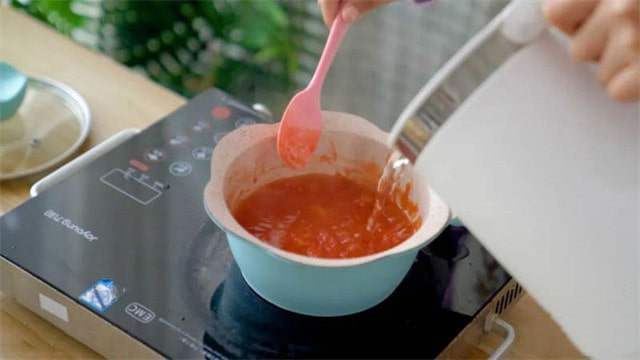 荷包蛋番茄挂面的做法