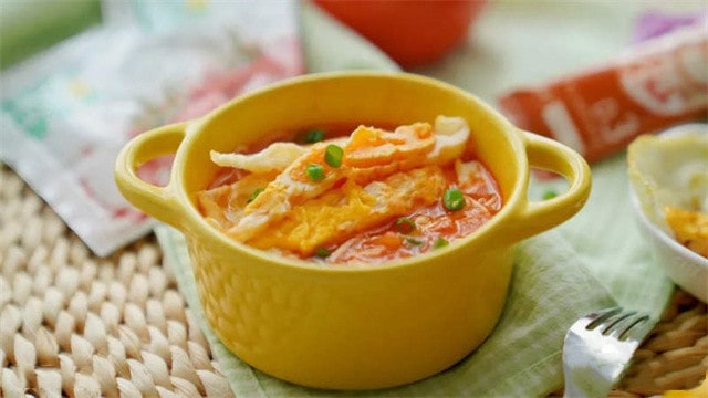 荷包蛋番茄挂面的做法