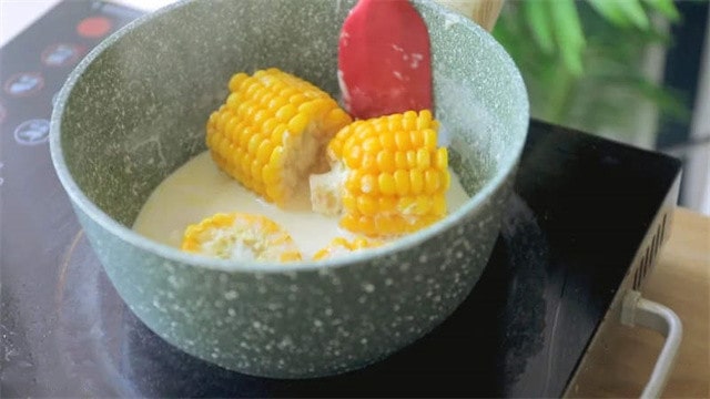 奶香玉米的做法