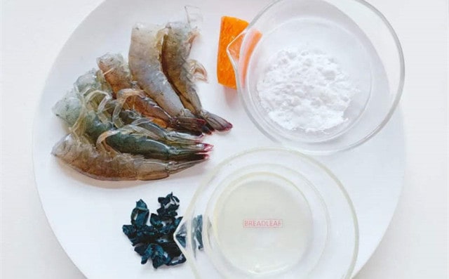 裙带菜鲜虾排的做法