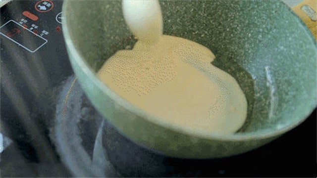 葱花蛋饼的做法