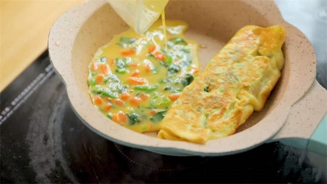 早点小吃菠菜厚蛋烧的做法