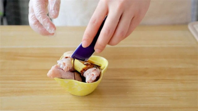 香菇洋葱小鸡腿的做法