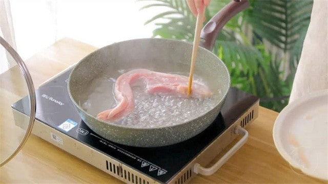 春笋烧肉的做法