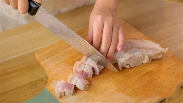 春笋烧肉的做法