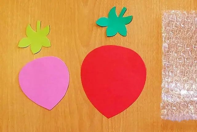 幼儿手工制作草莓的几种简单方法