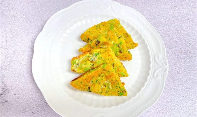 儿童营养早餐 鸡肉蔬菜吐司饼的做法