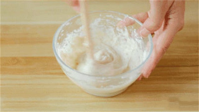 土豆虾肉疙瘩面的做法