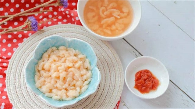 土豆虾肉疙瘩面的做法