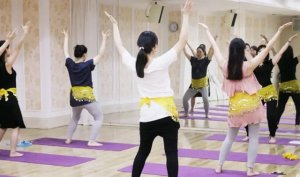 生育舞蹈火了，简单又助分娩