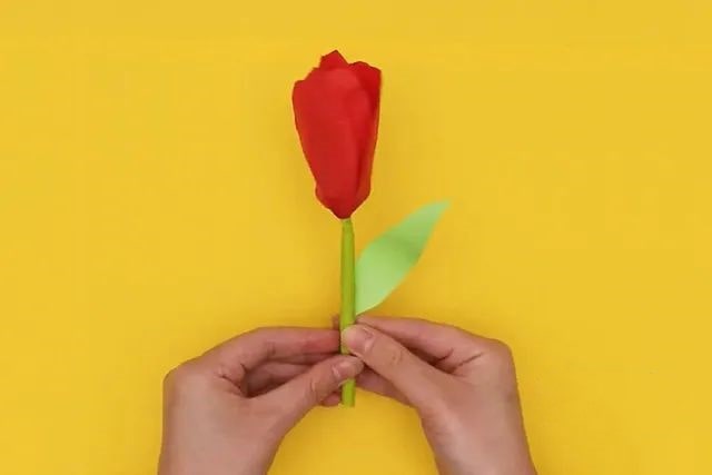 幼儿园母亲节手工制作立体郁金香