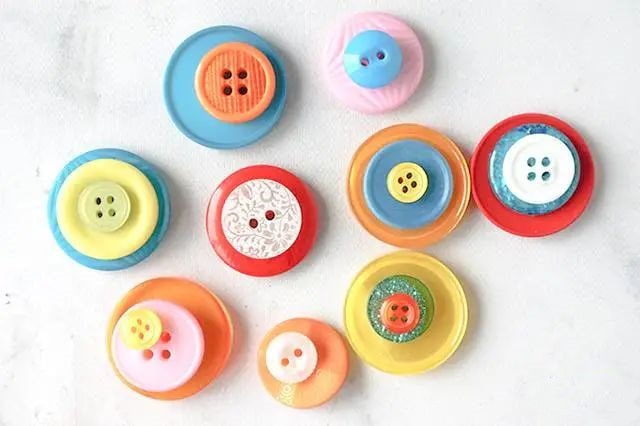 自制母亲节小礼物：纽扣手工制作花束