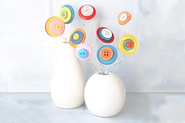 自制母亲节小礼物：纽扣手工制作花束