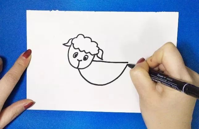 萌萌的小羊羔剪贴画