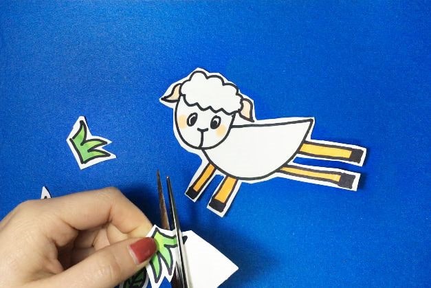 萌萌的小羊羔剪贴画