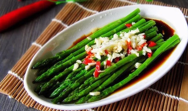 蒜味芦笋