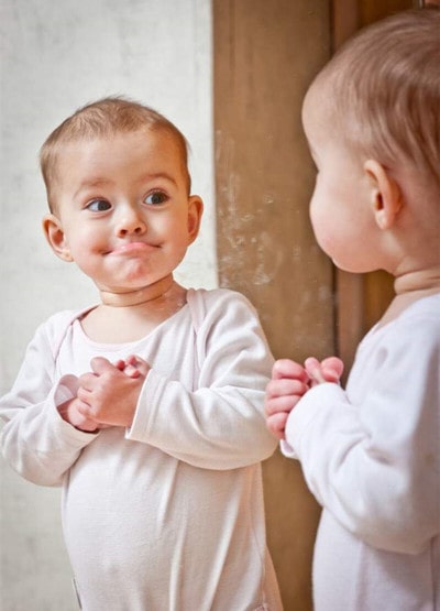 8种高智商的宝宝，通常会有异常表现