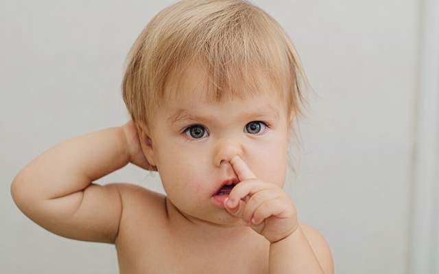 8种高智商的宝宝，通常会有异常表现