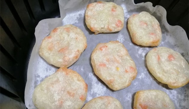 空气炸锅食谱土豆火腿饼的做法